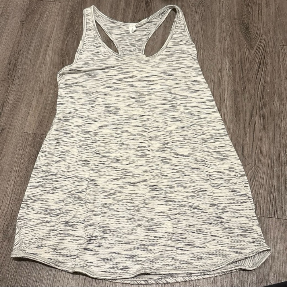 Lululemon Essential Tank size 4